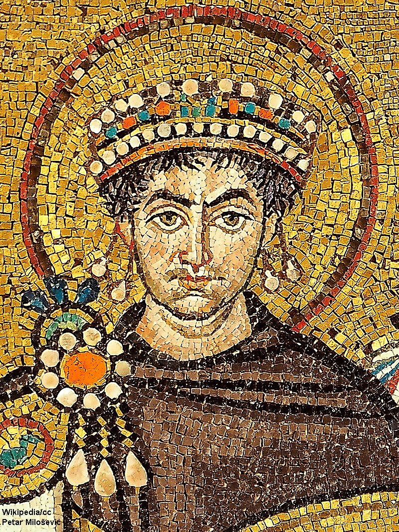 © Petar Milosevic; Wikipedia/cc; Mosaik von Kaiser Justinianus I (Basilica San Vitale in Ravenna)
